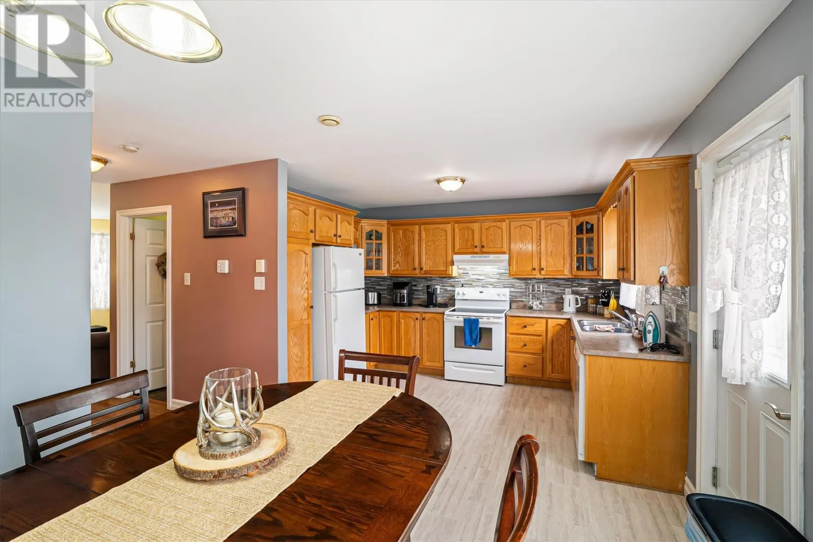 5 MacLaren Place