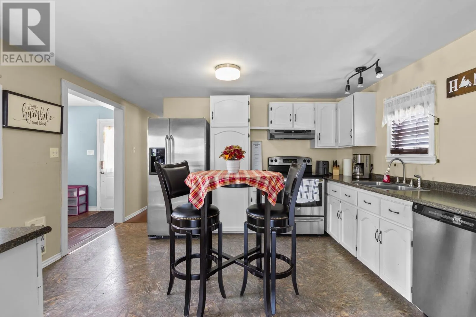 34 Meadowbrook Park Road