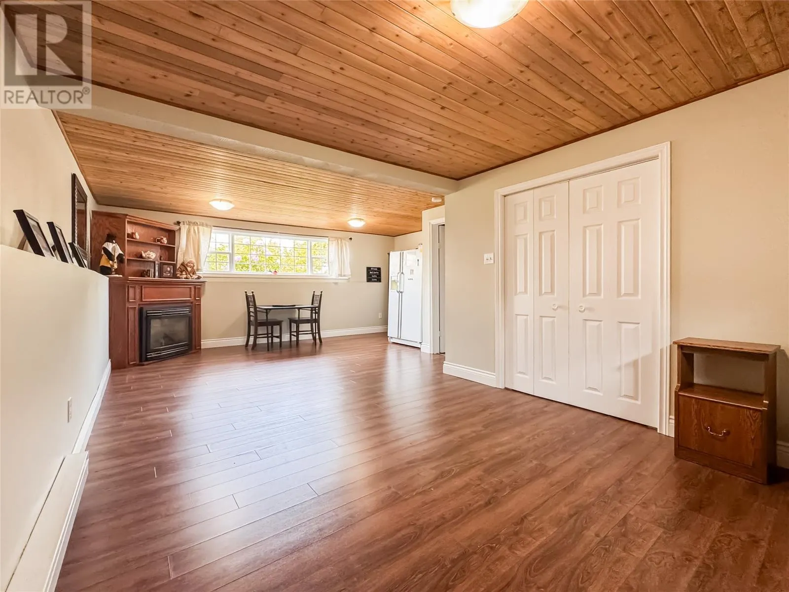 42 Greenhill Crescent