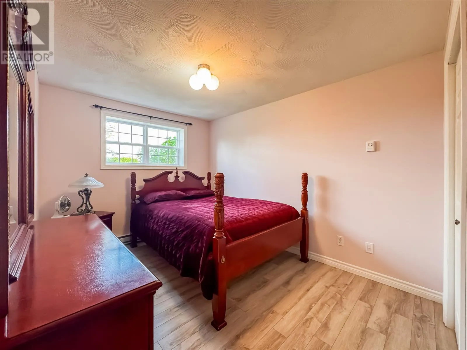 42 Greenhill Crescent