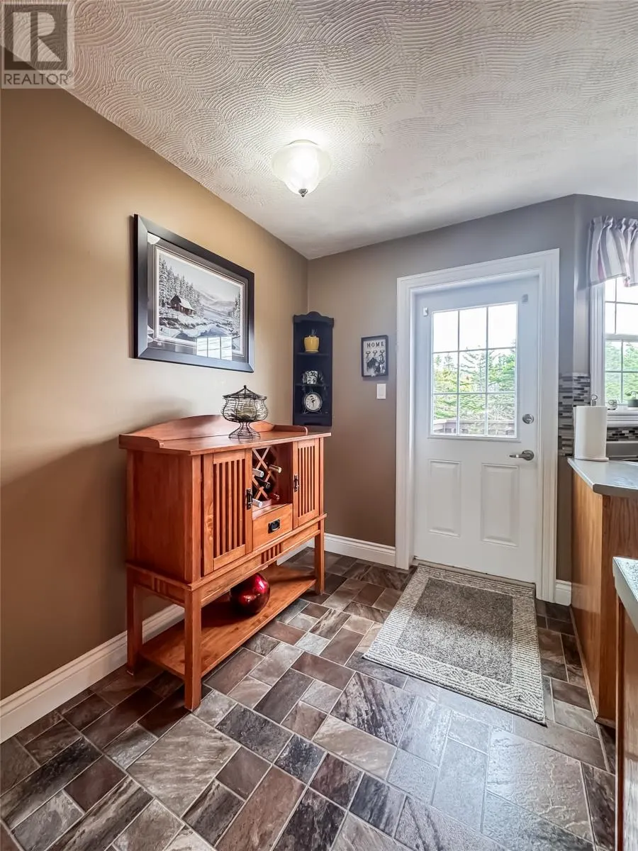42 Greenhill Crescent