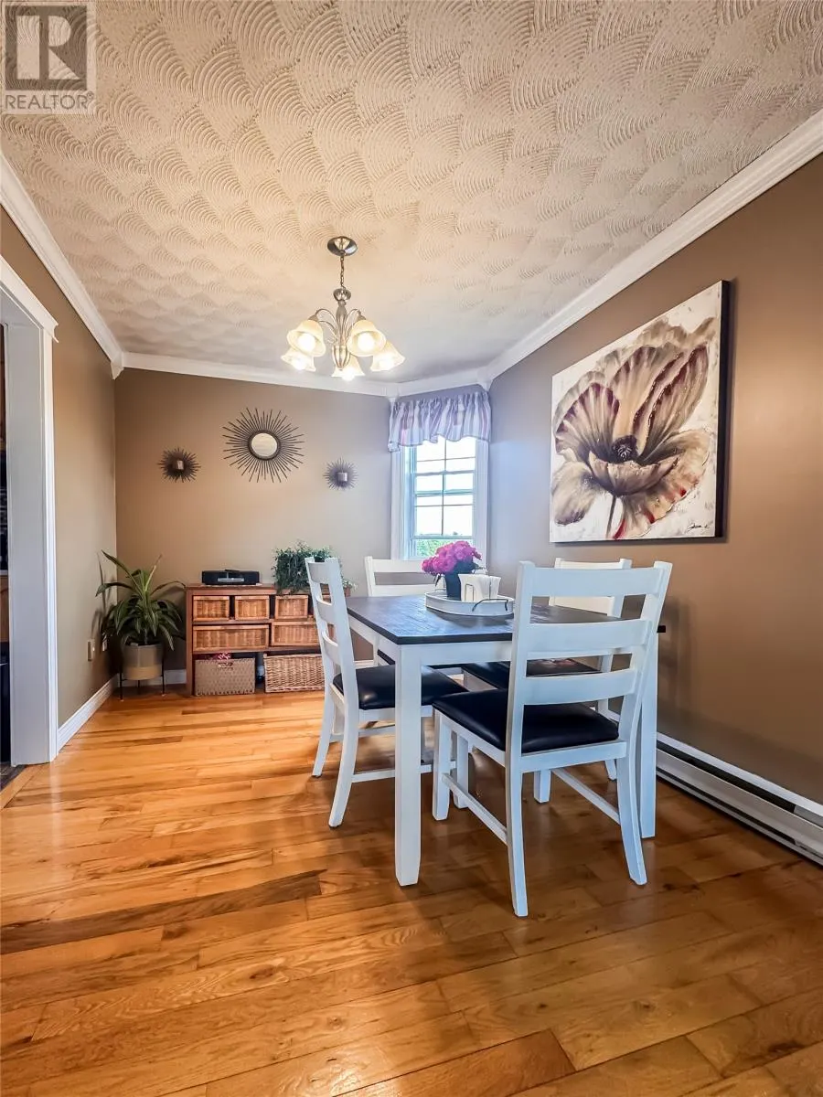 42 Greenhill Crescent