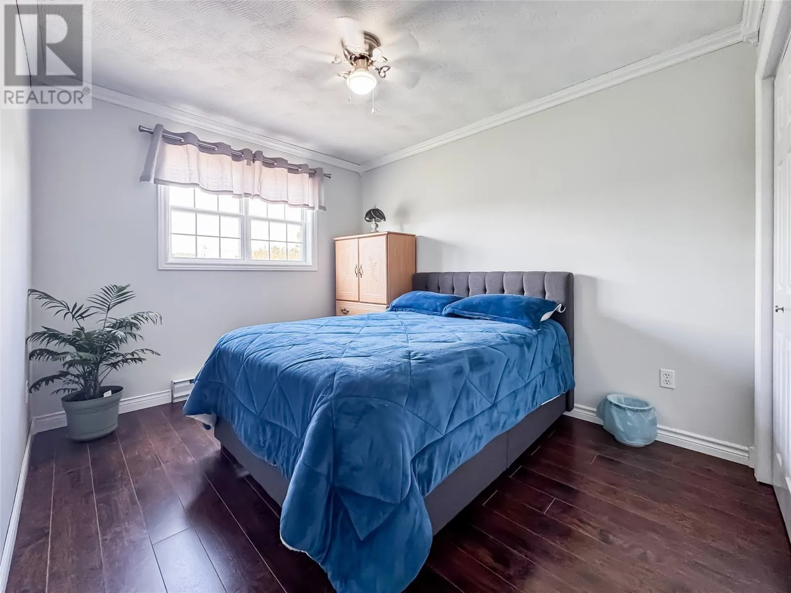 42 Greenhill Crescent