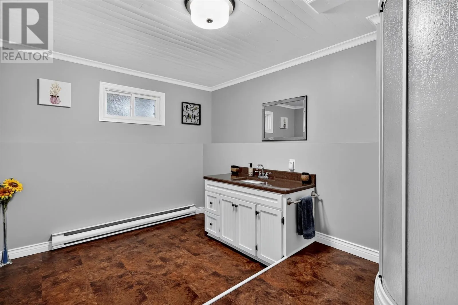 3 Forest Avenue