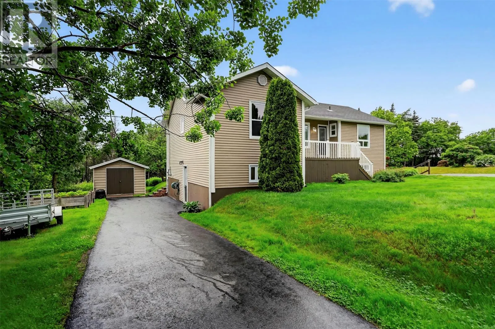 3 Forest Avenue