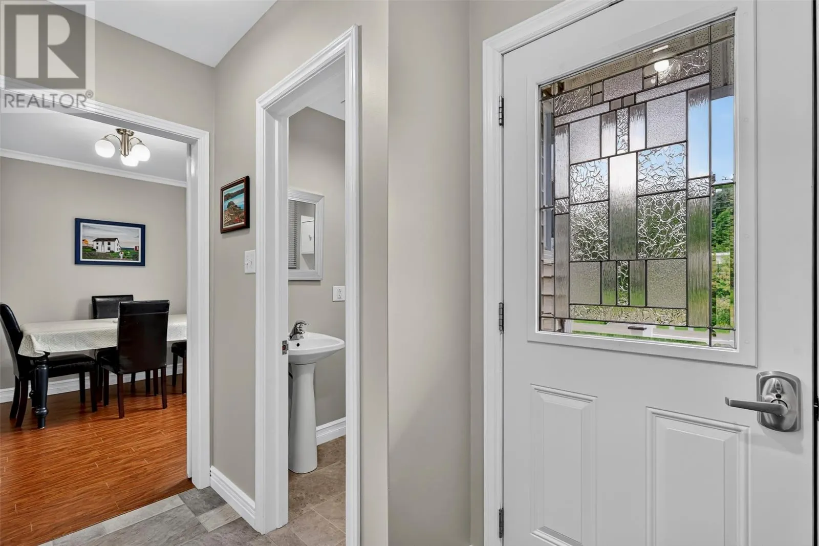 3 Forest Avenue