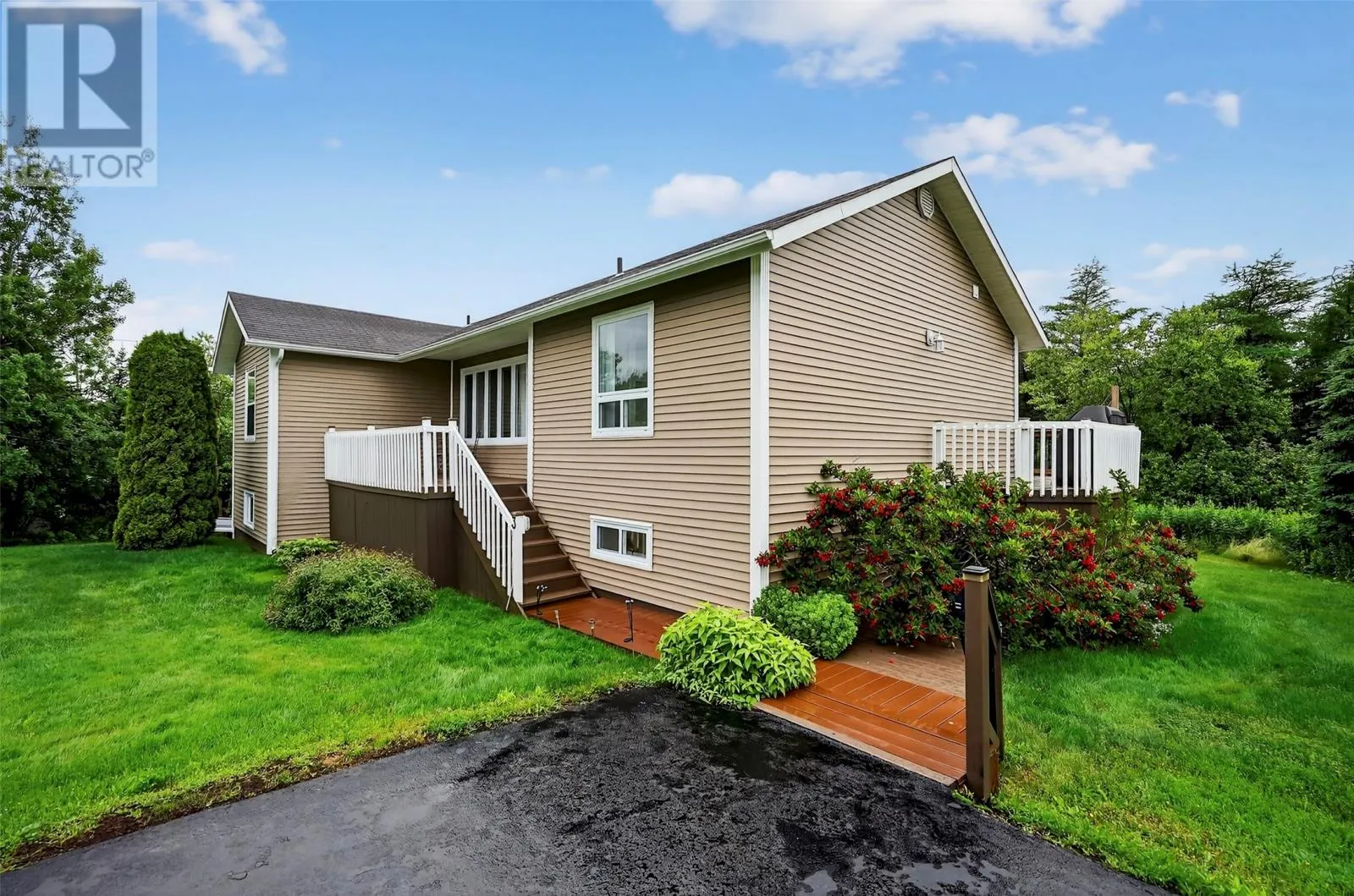 3 Forest Avenue