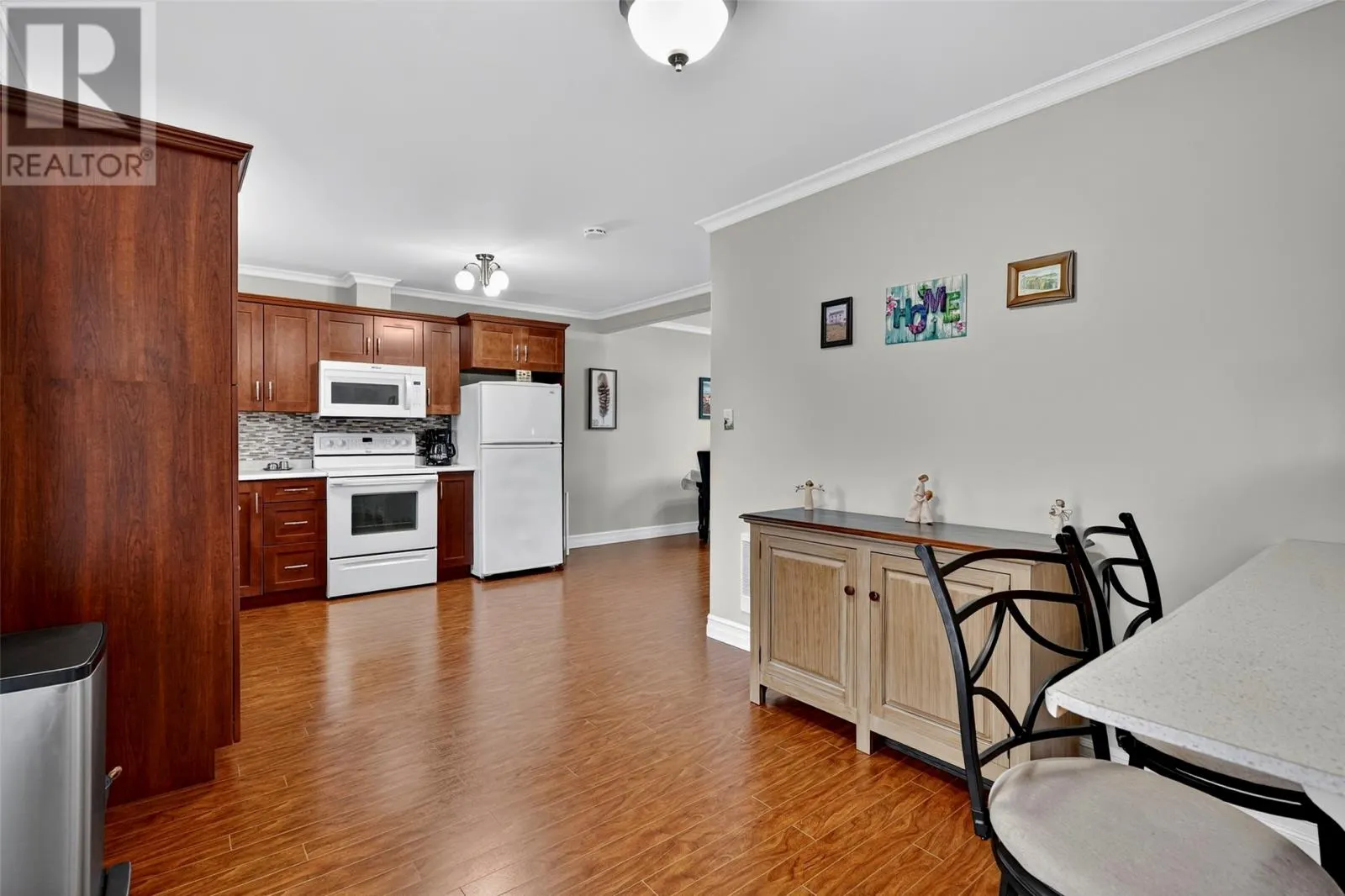 3 Forest Avenue