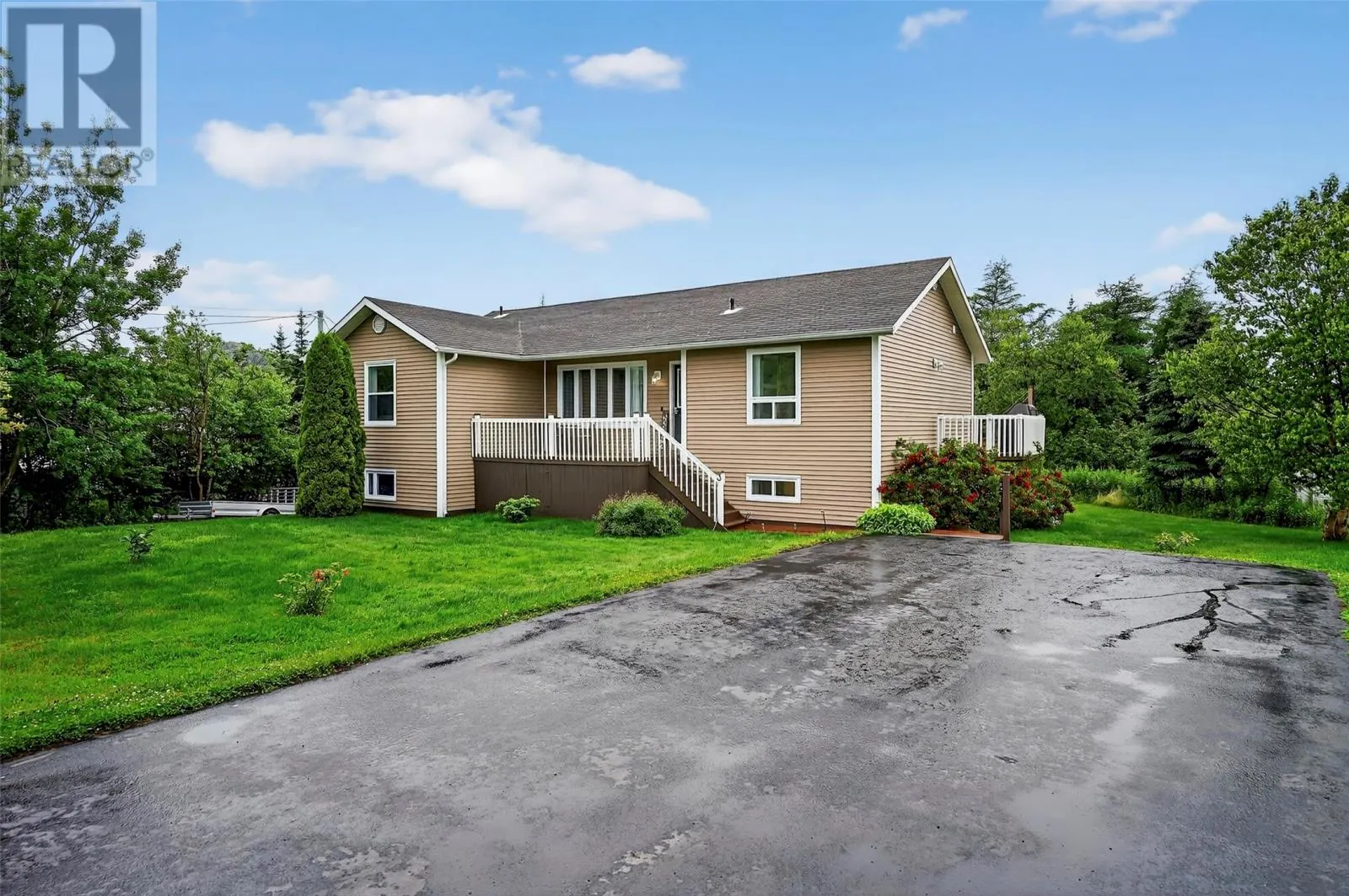 3 Forest Avenue