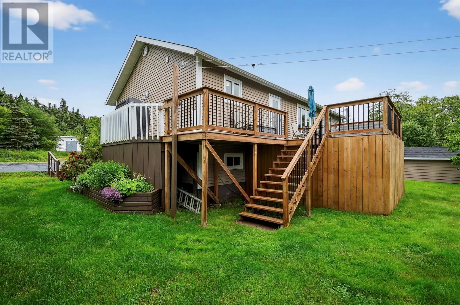 3 Forest Avenue
