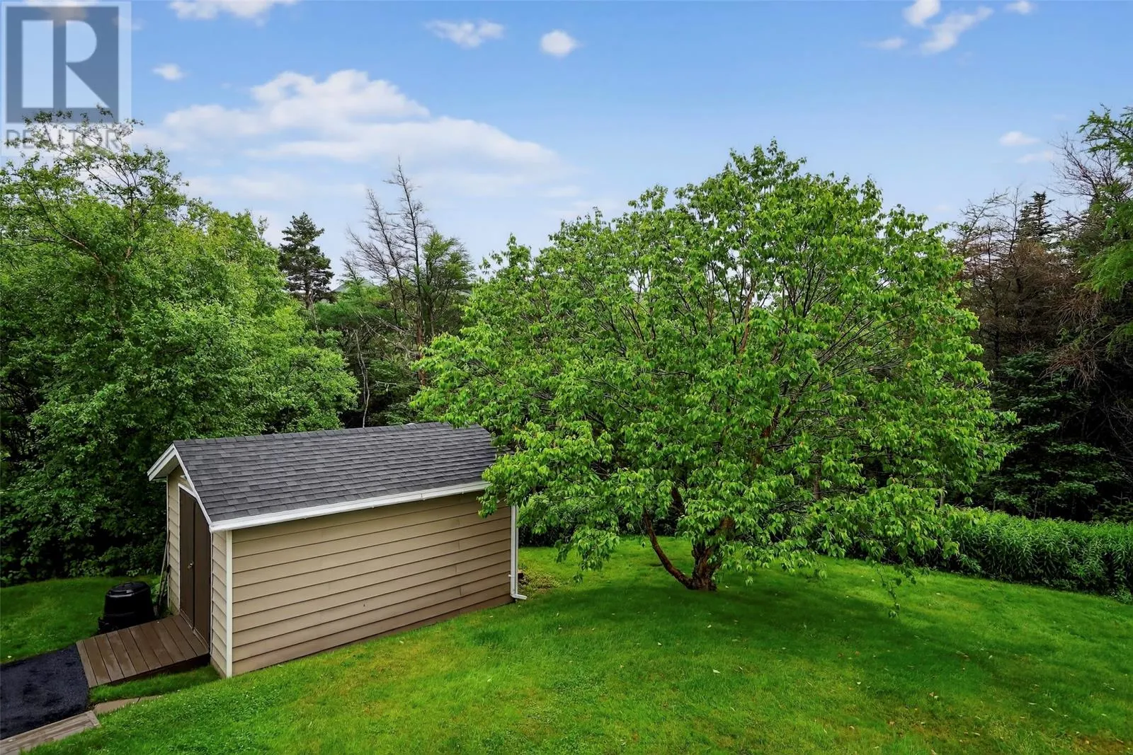3 Forest Avenue