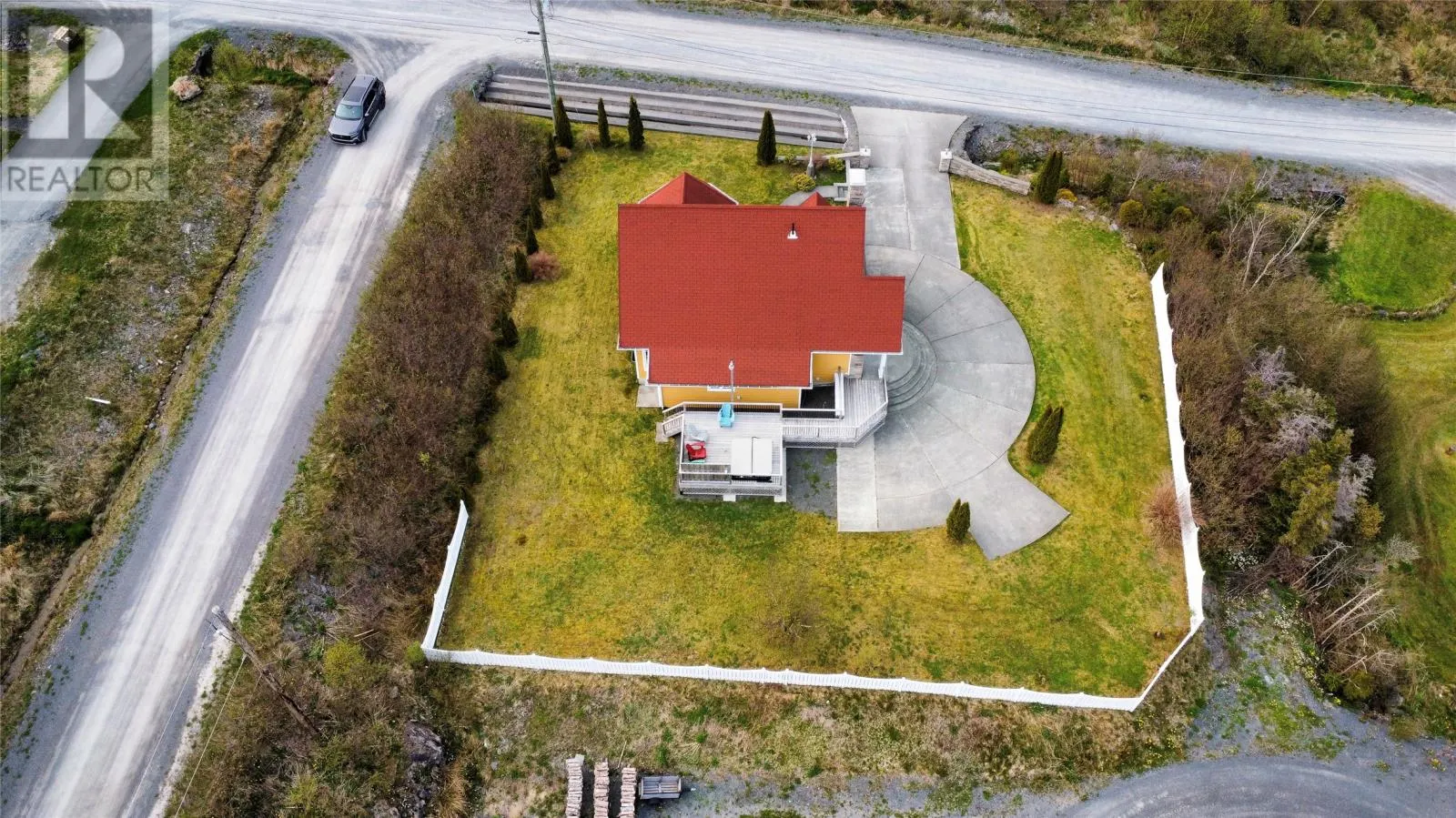 1 North Ridge Avenue