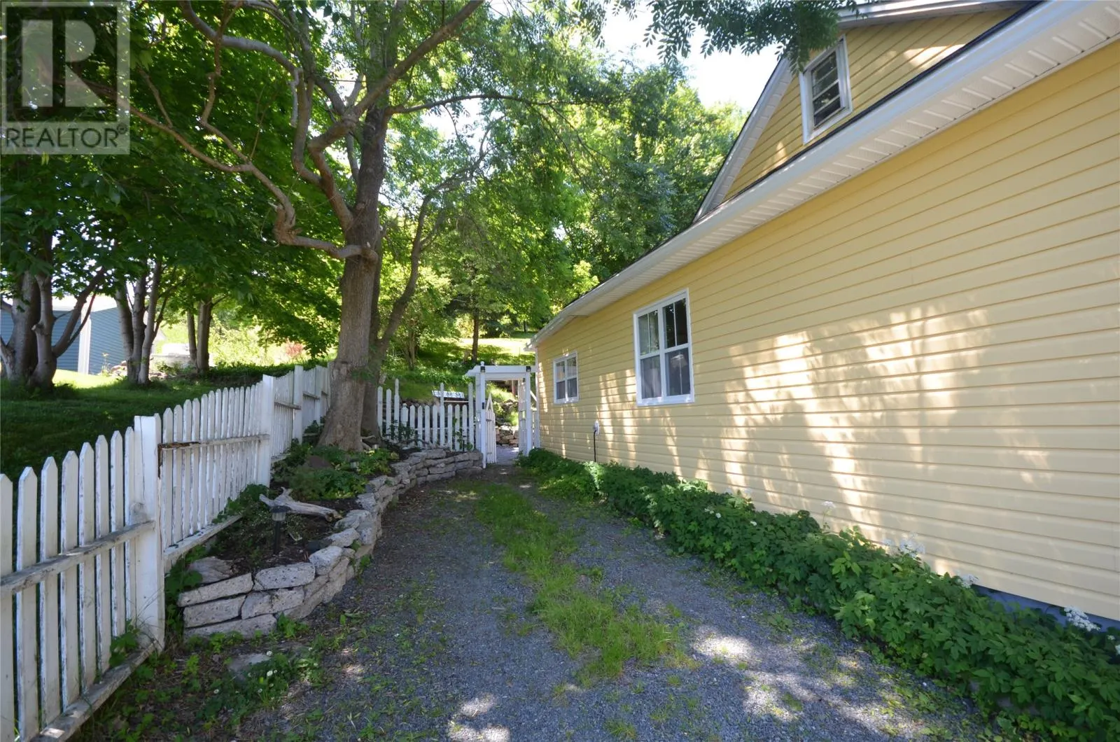 51 Northside Road