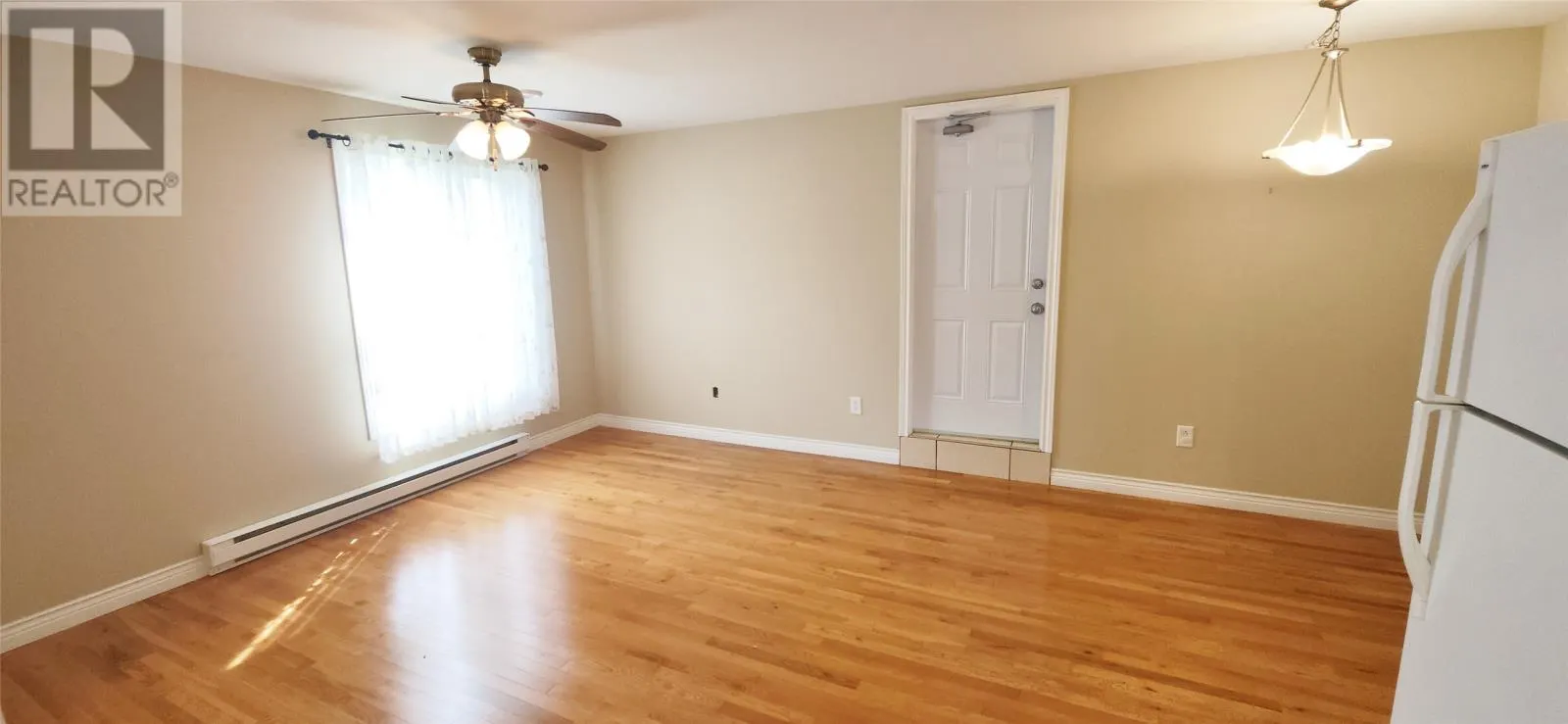11 Ivydale Place