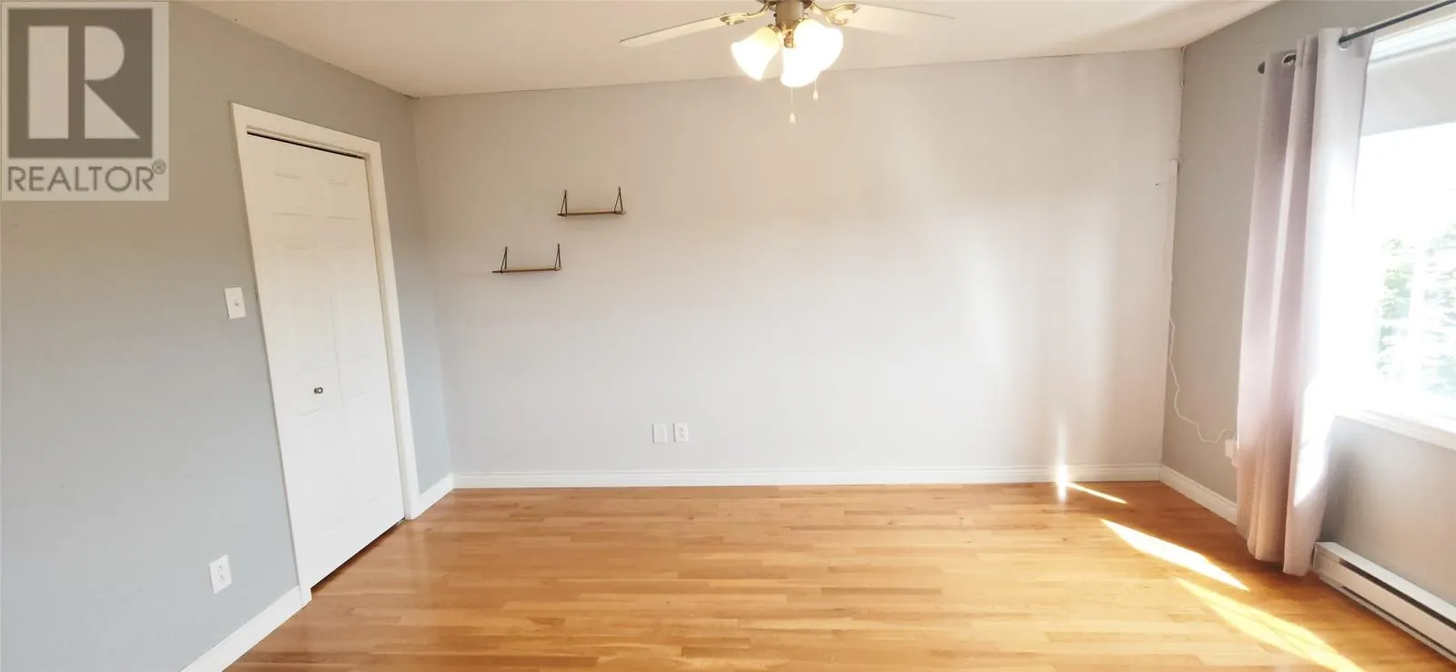 11 Ivydale Place