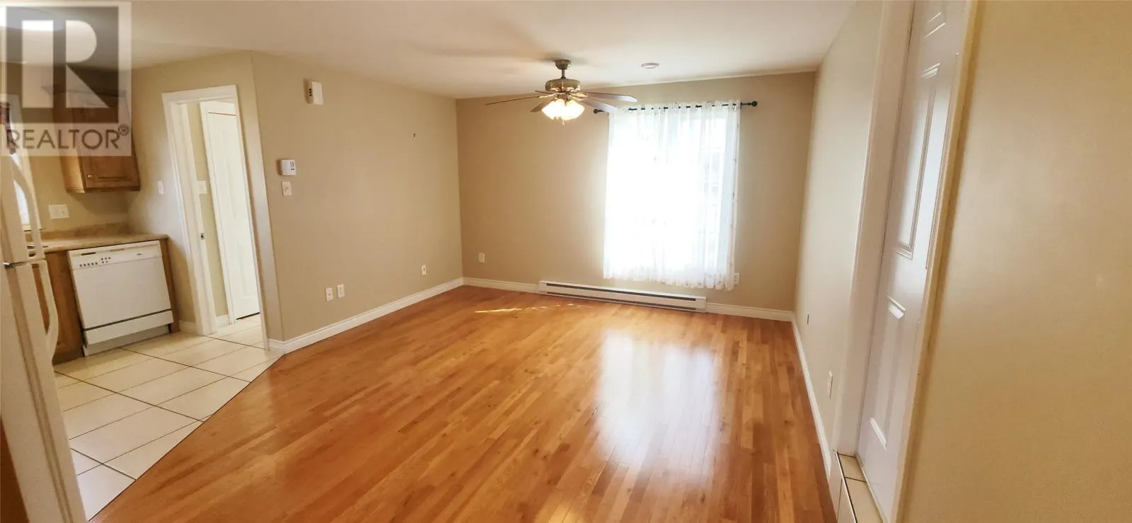 11 Ivydale Place