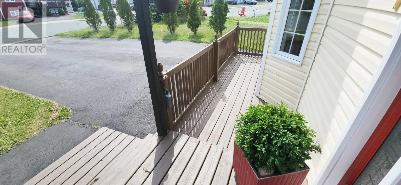 11 Ivydale Place
