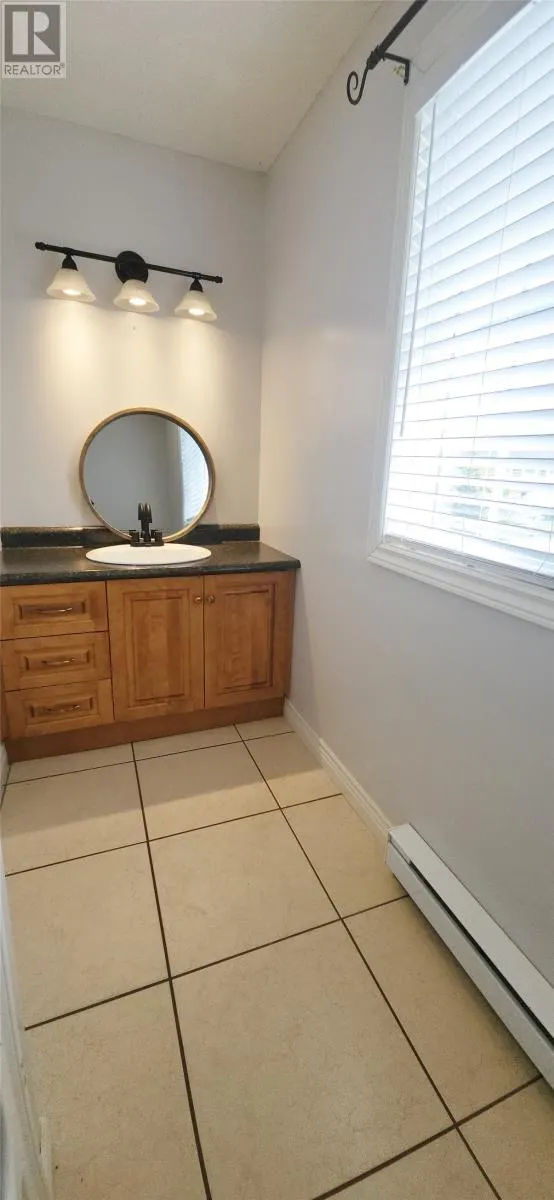 11 Ivydale Place