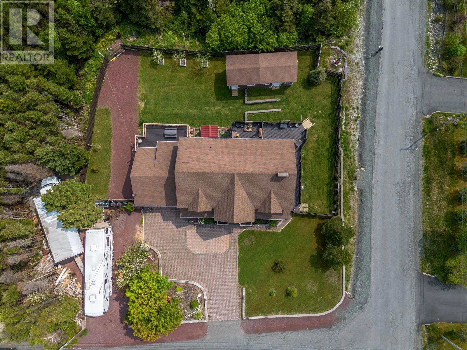 2 Hayes Avenue
