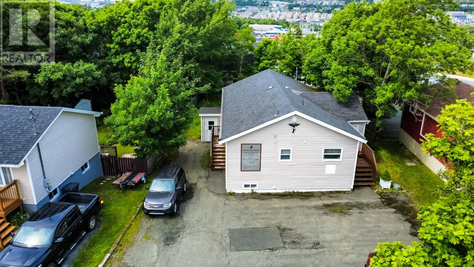 4 Edinburgh Drive