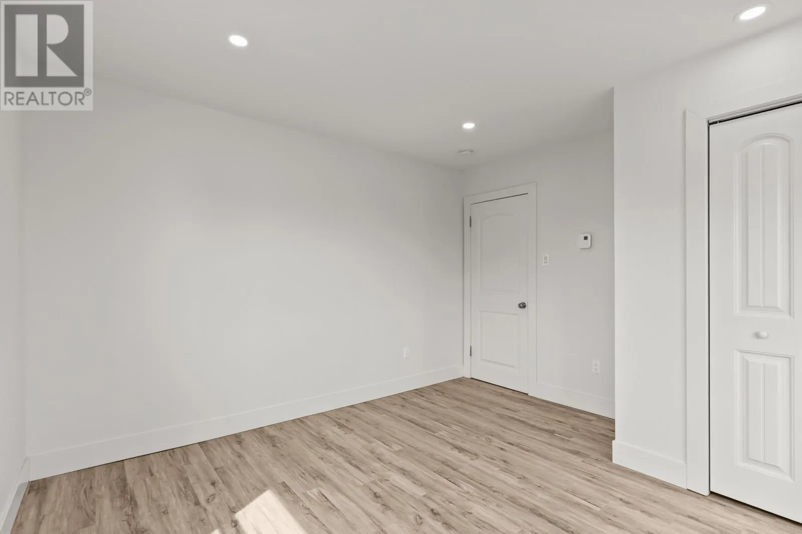 31 Mayor Avenue