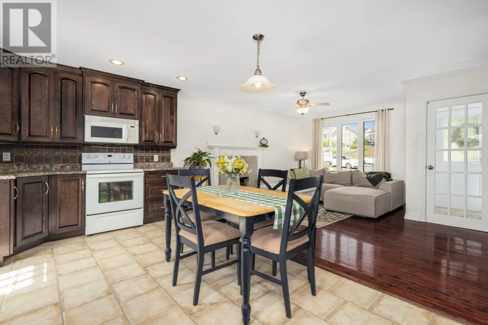 11 Octagon Heights