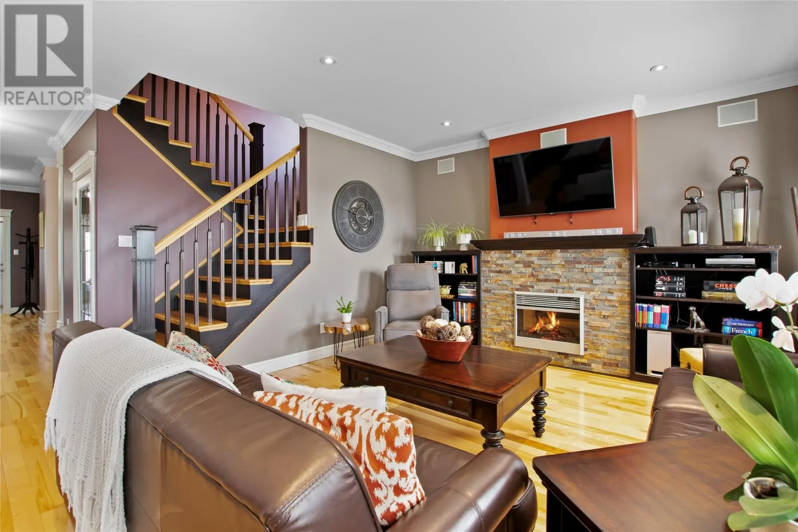 16 Hartland Avenue