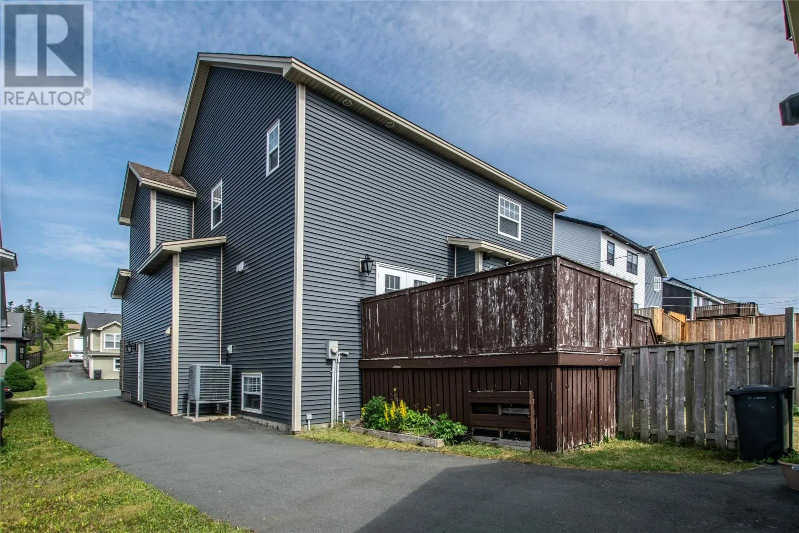 16 Hartland Avenue