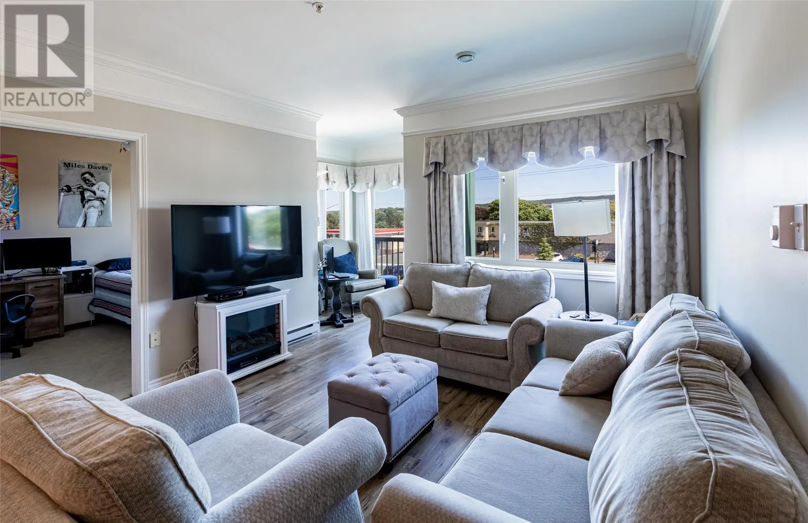 386 Elizabeth Avenue Unit#211, #211