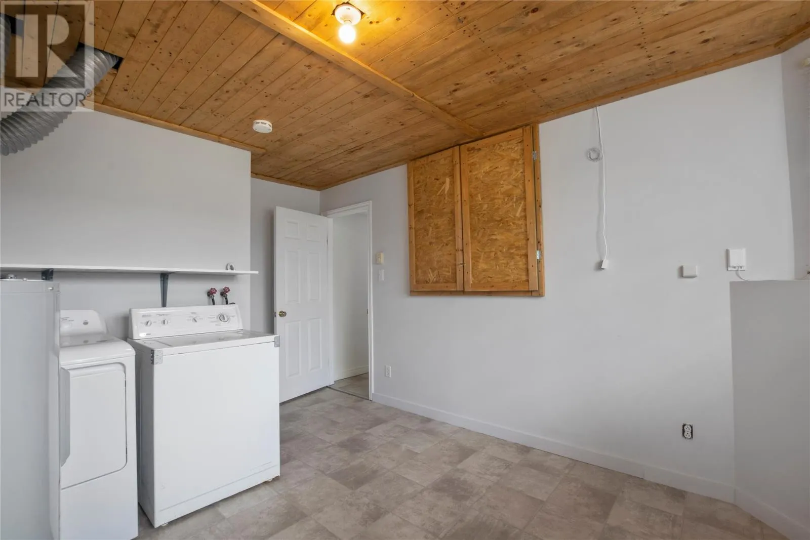 23 Sweetenwater Crescent