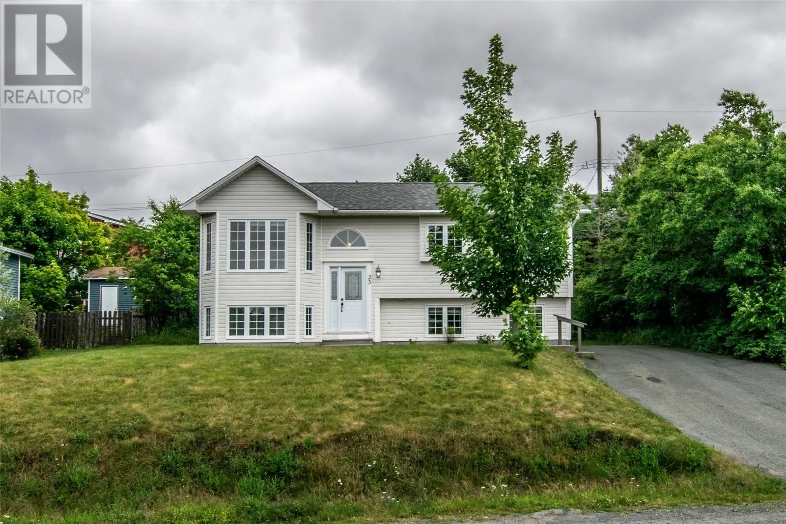 23 Sweetenwater Crescent