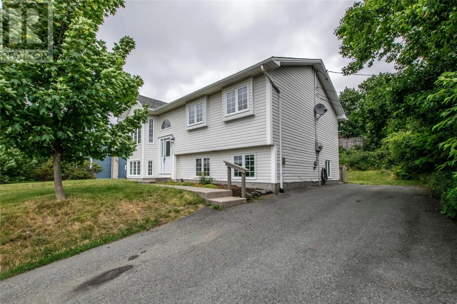 23 Sweetenwater Crescent