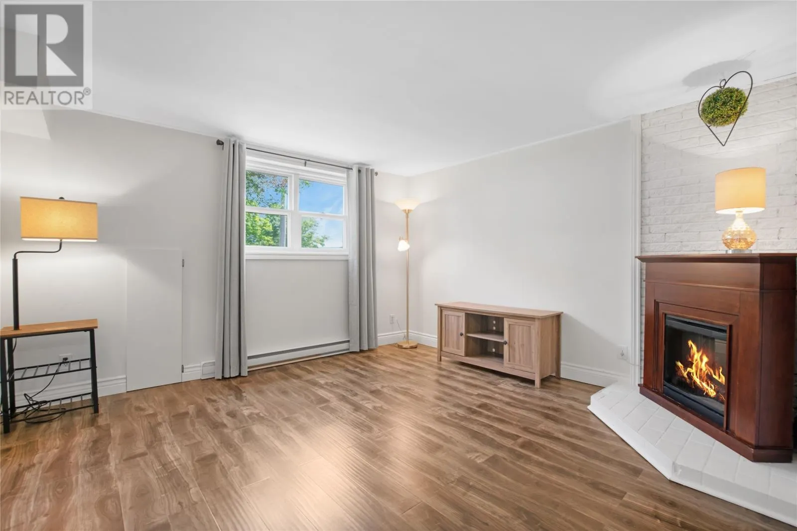 63 Amherst Heights