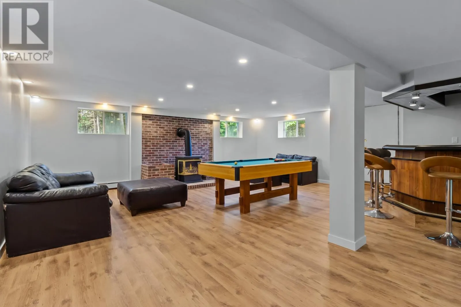 516 Thorburn Road
