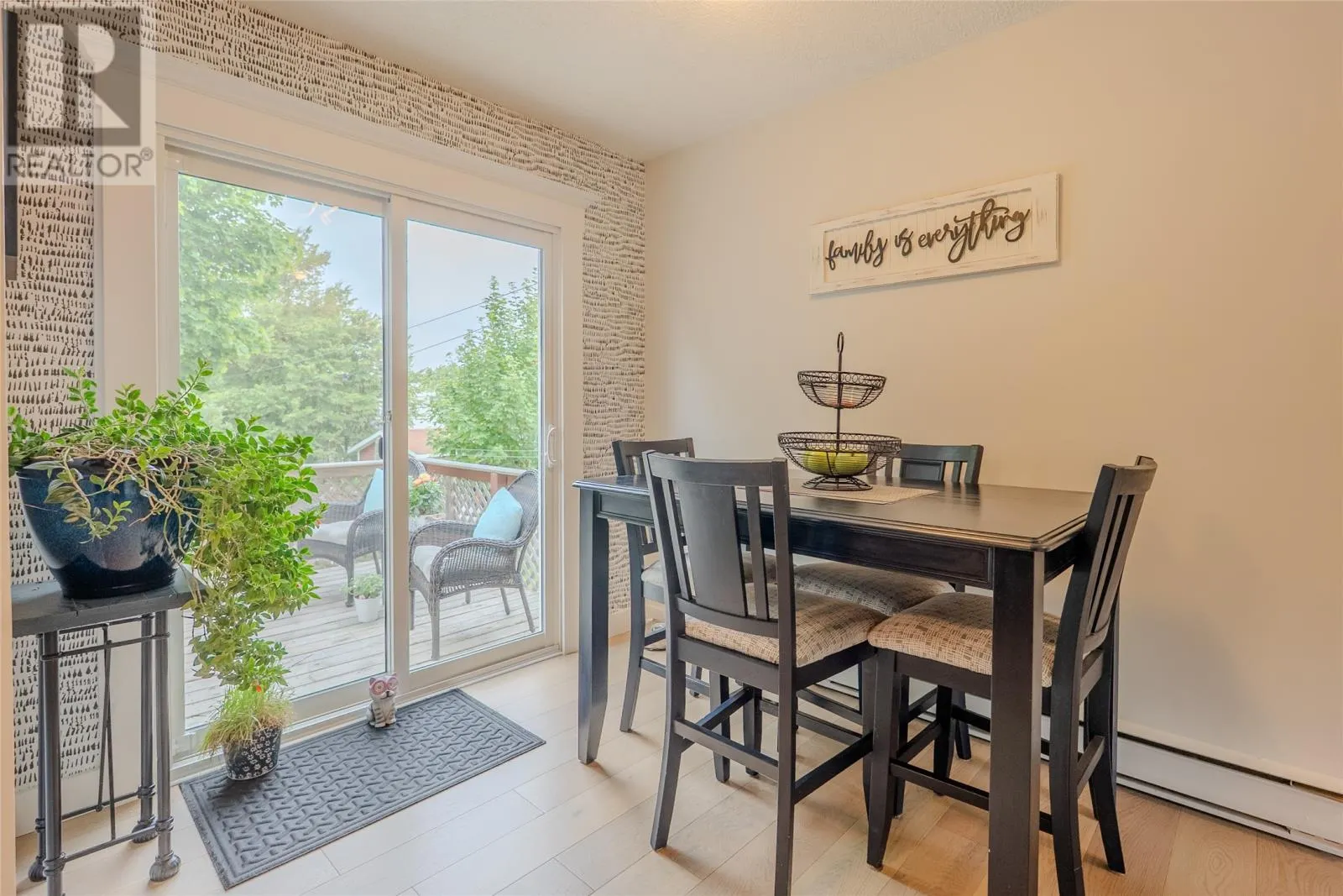 6 Tweedsmuir Place