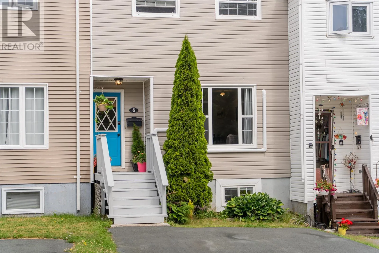 6 Tweedsmuir Place