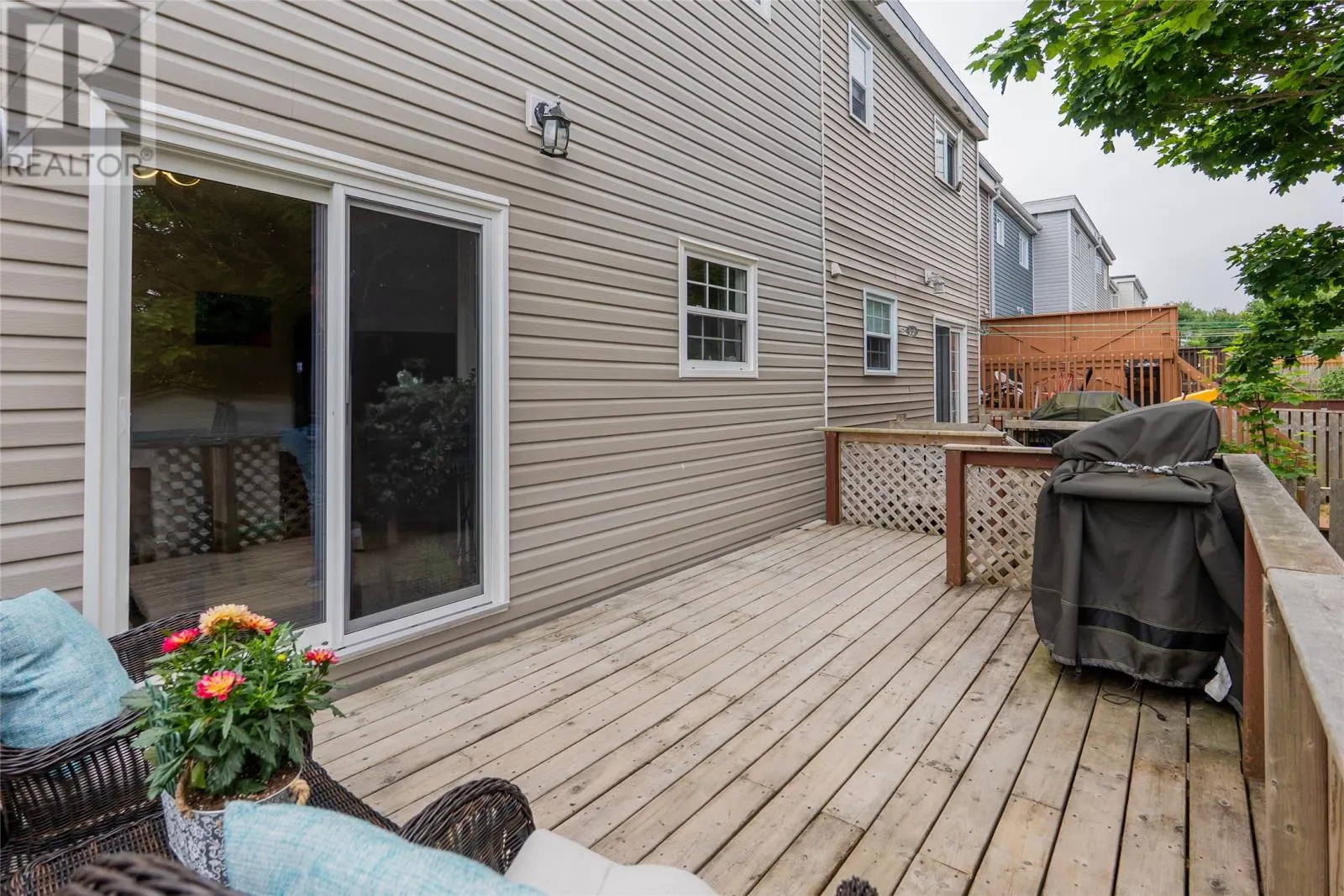 6 Tweedsmuir Place