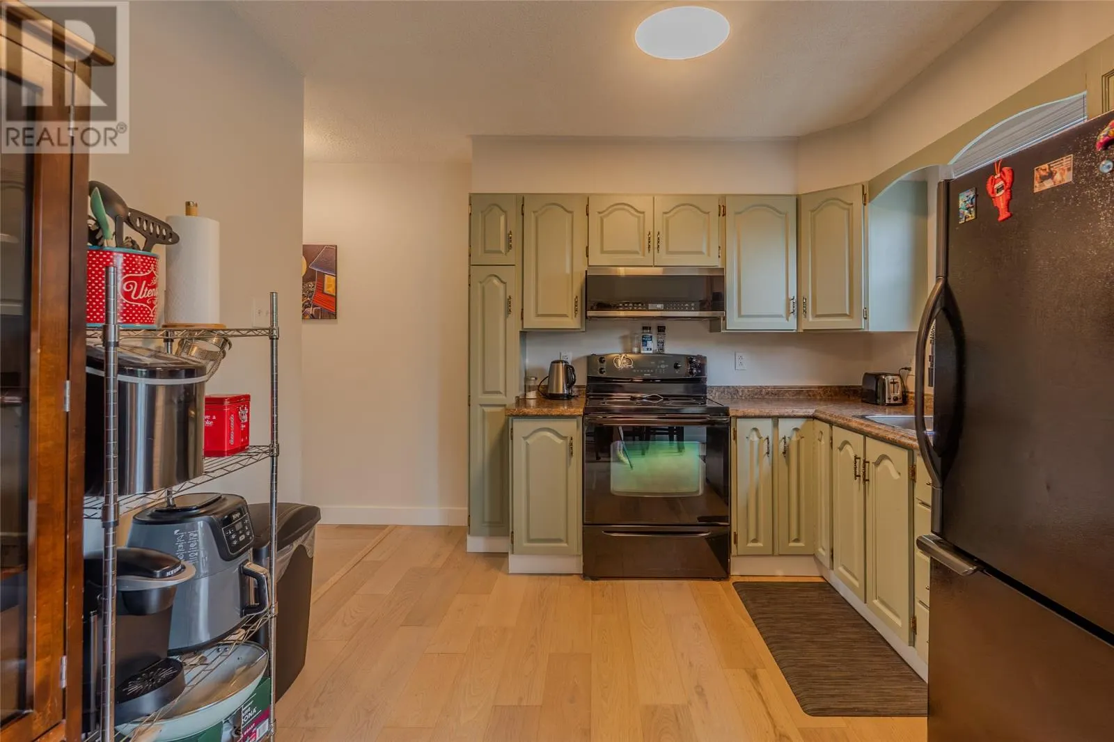 6 Tweedsmuir Place