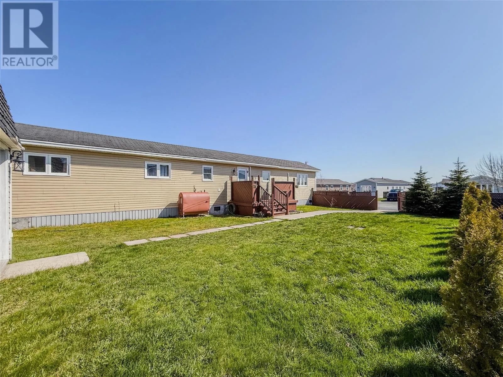 8 Juniper Drive