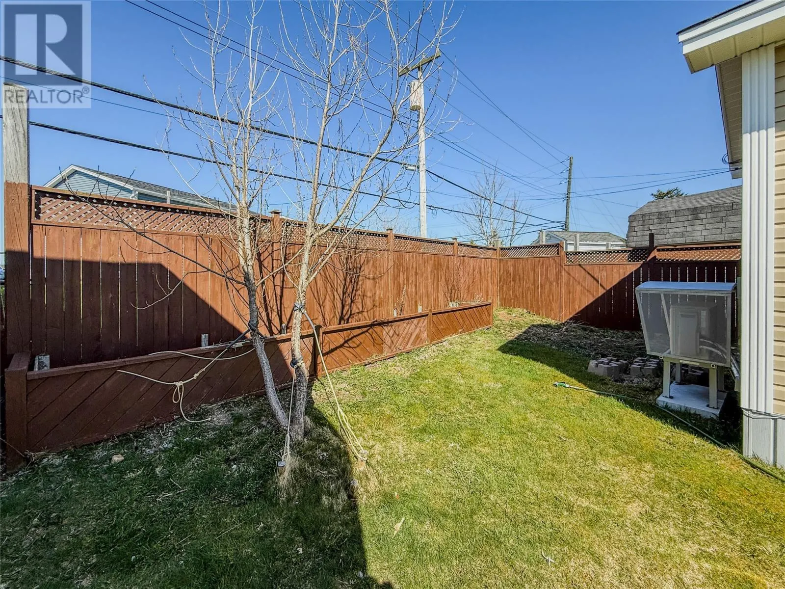 8 Juniper Drive