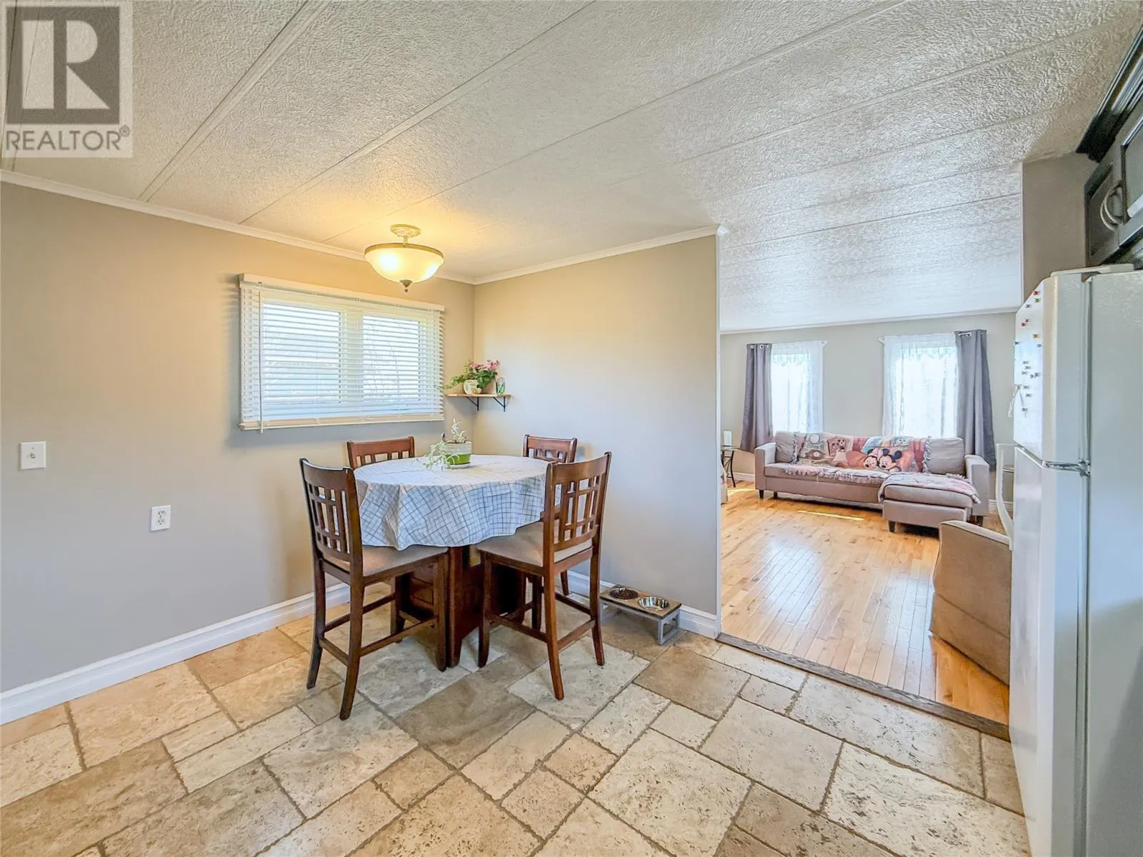 8 Juniper Drive