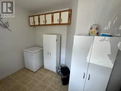 28 Earles Lane