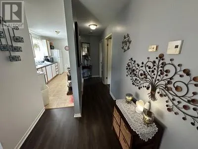 28 Earles Lane