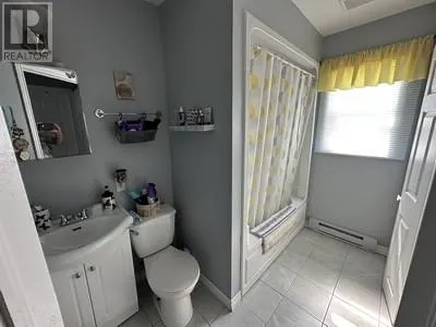 28 Earles Lane