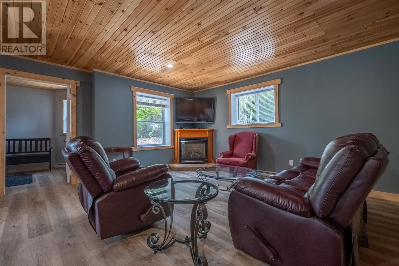 1 Greenwood Drive