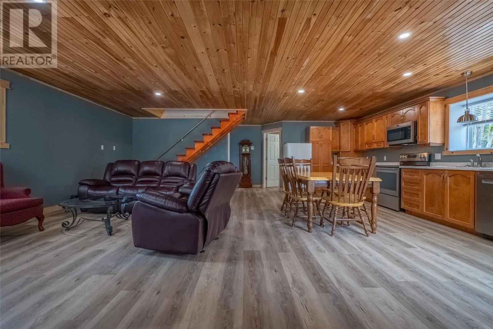 1 Greenwood Drive