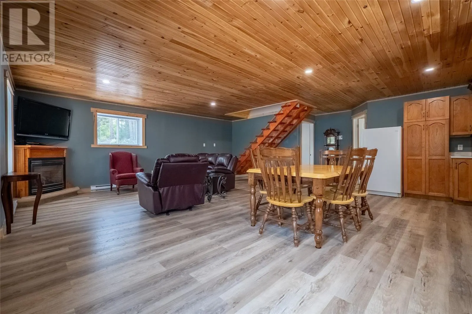 1 Greenwood Drive