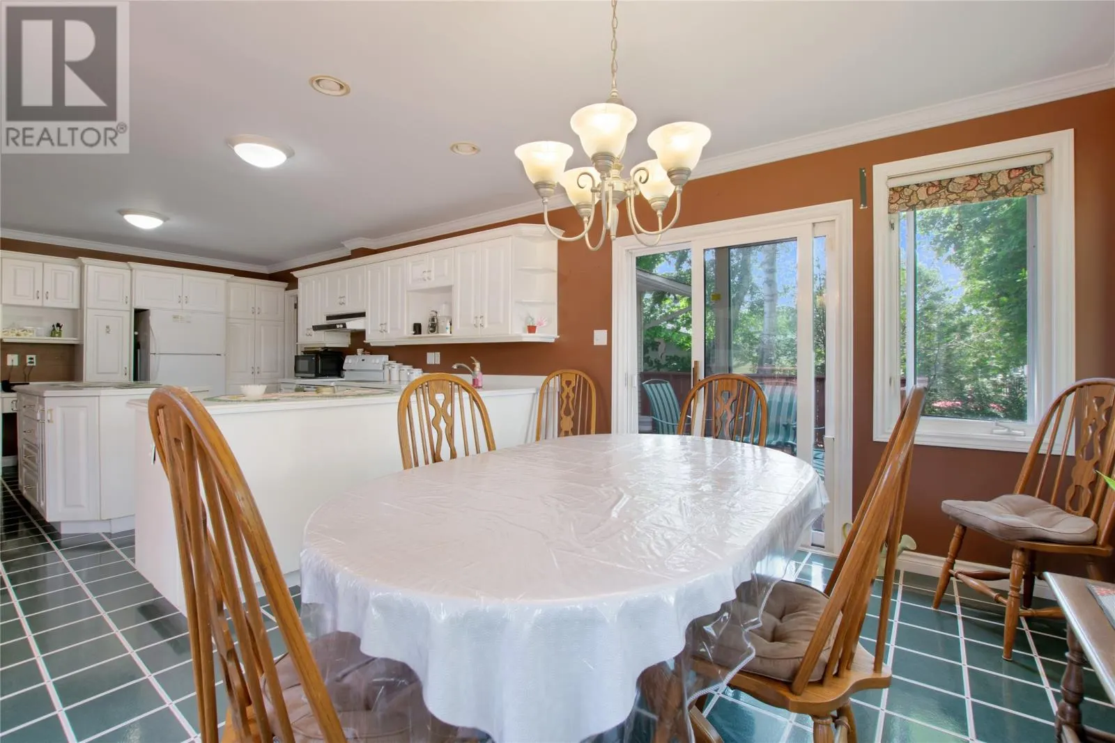 10 Yellowknife Street
