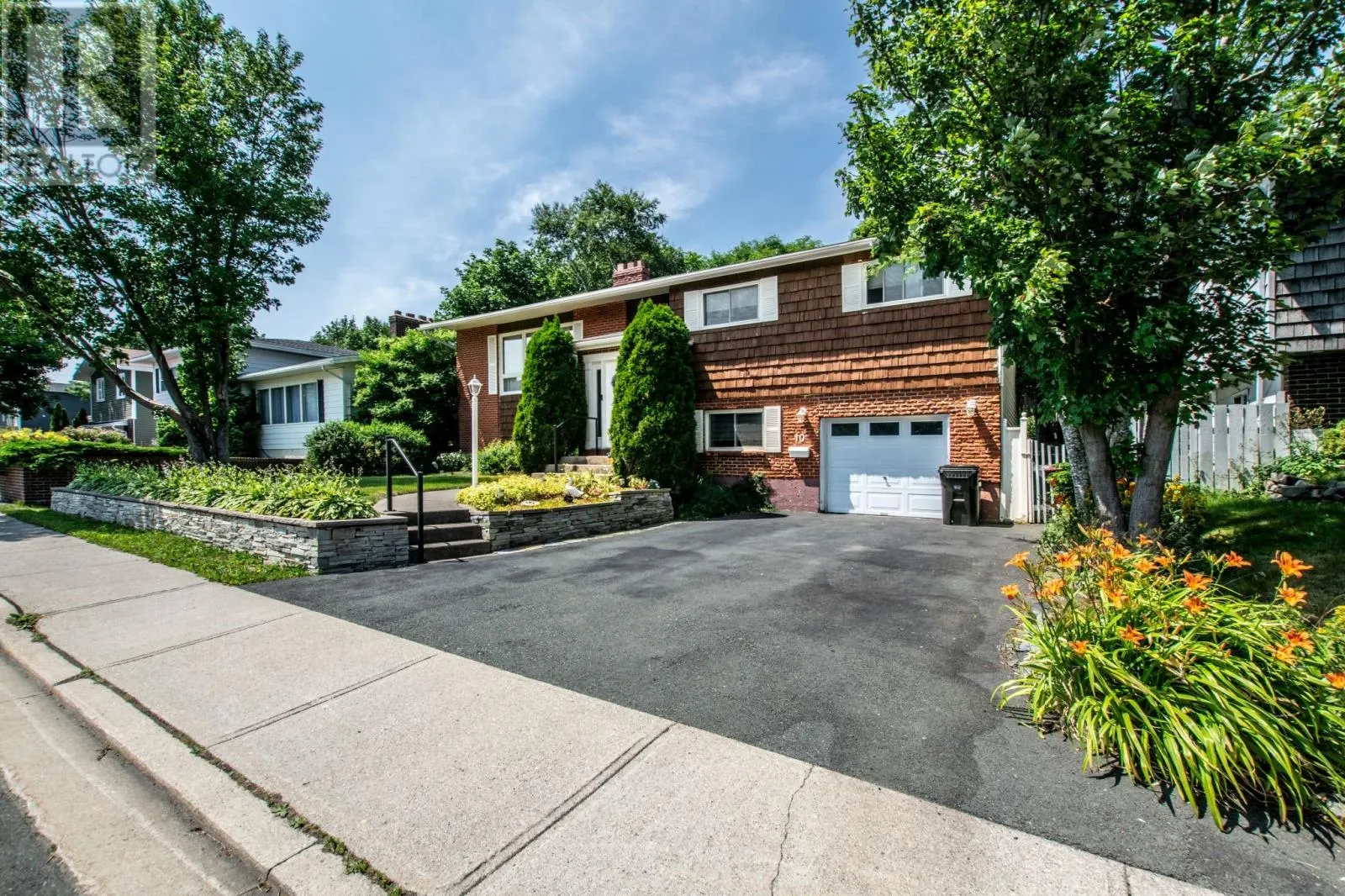 10 Yellowknife Street