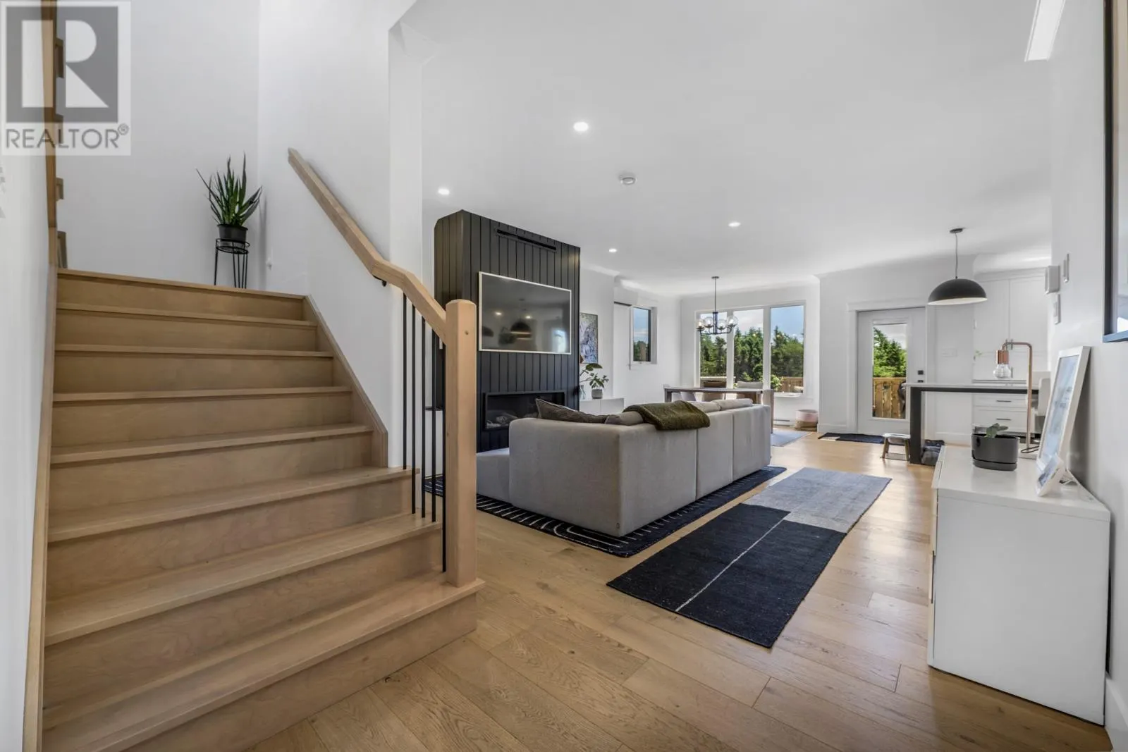 28 Gallipoli Street